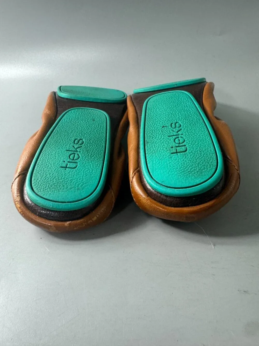 TIEKS THE BALLET FLAT IN CHESTNUT, SIZE 8